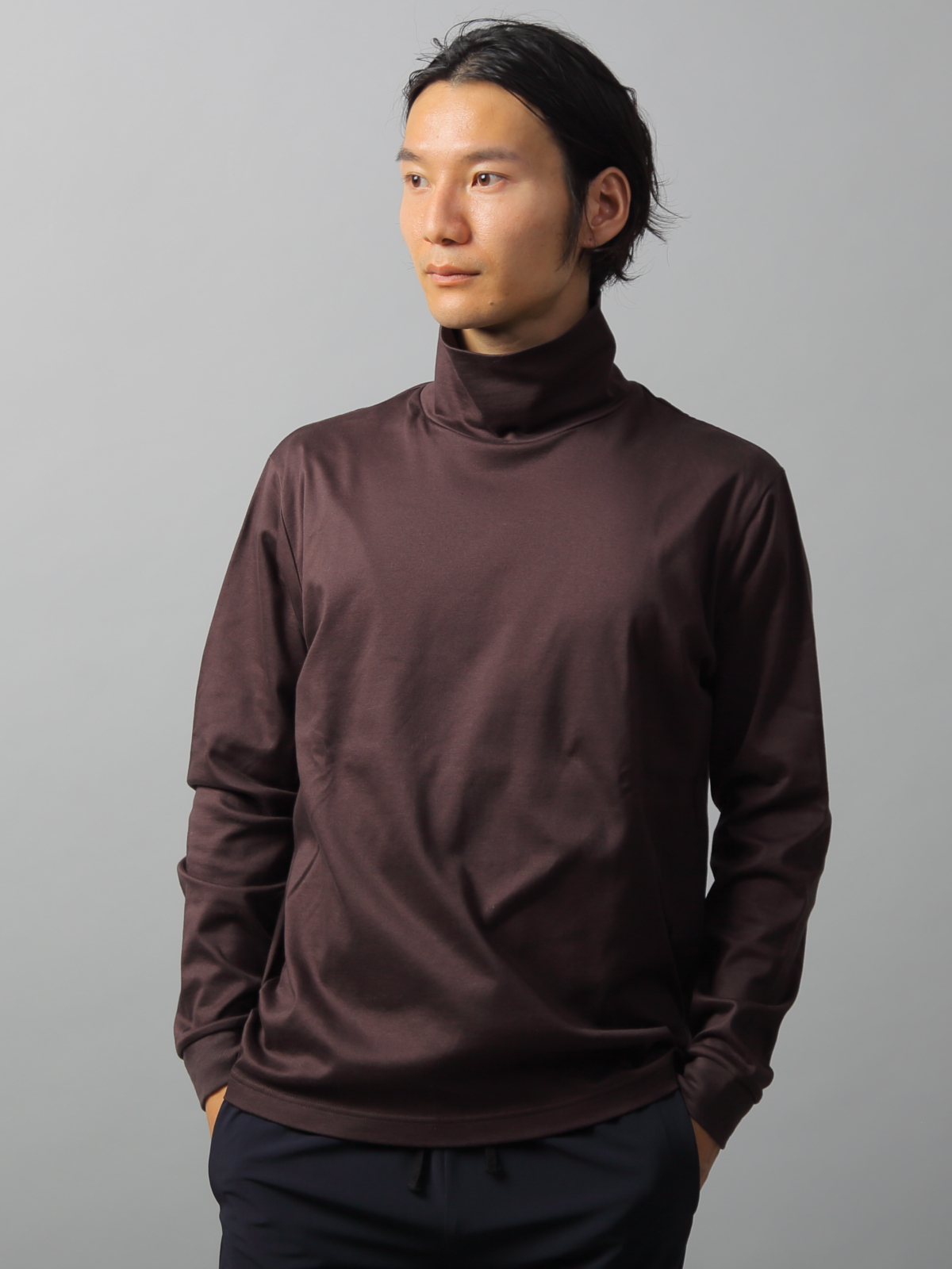 モデル 175cm 62kg サイズ L