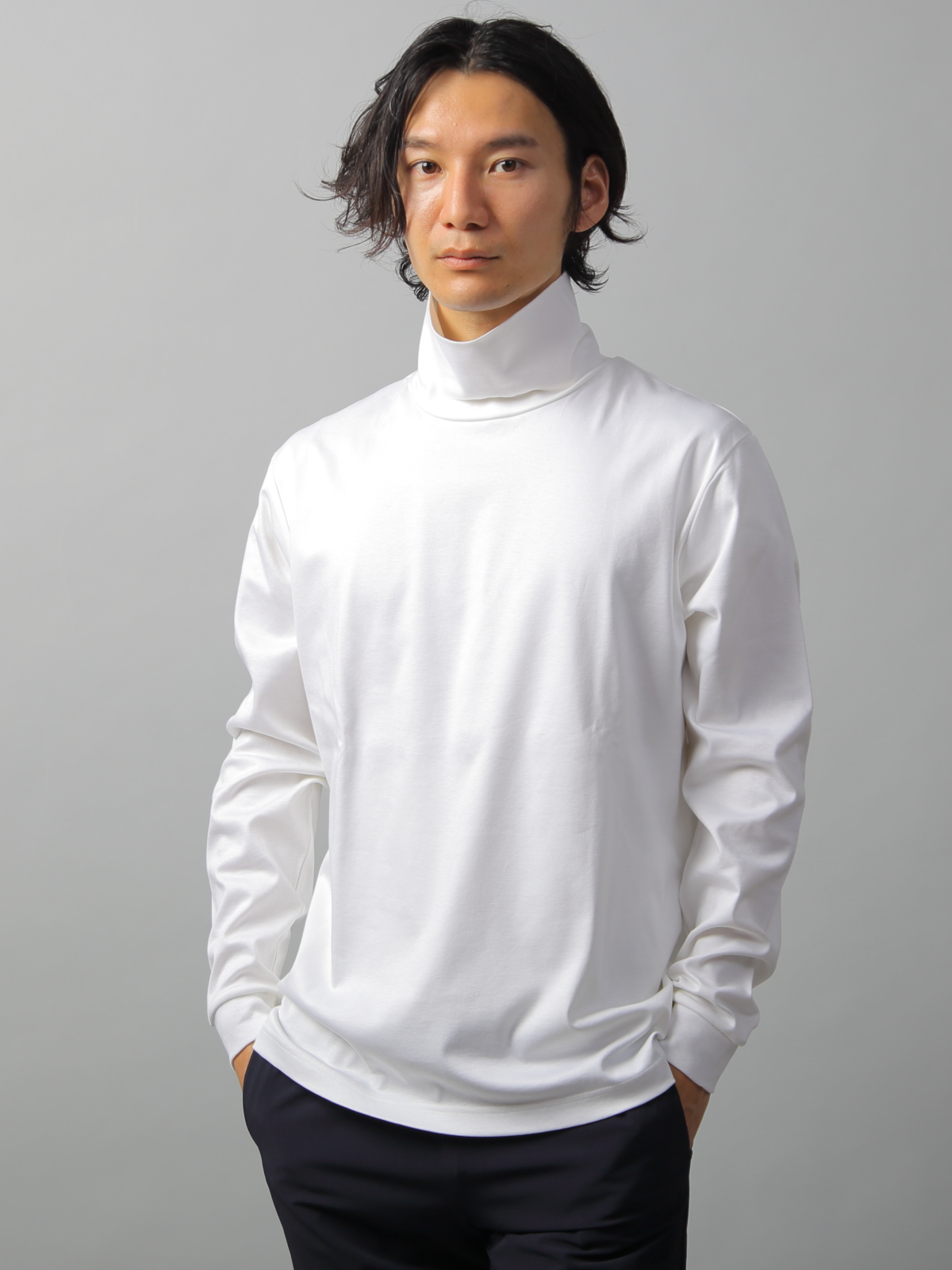 モデル 175cm 62kg サイズ LL