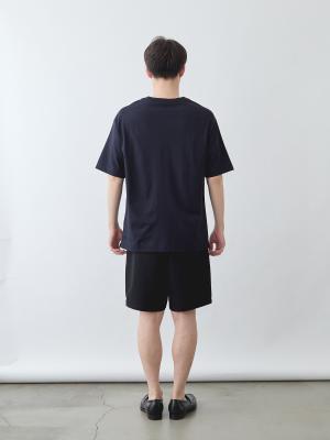 モデル 181cm 71kg サイズ LL