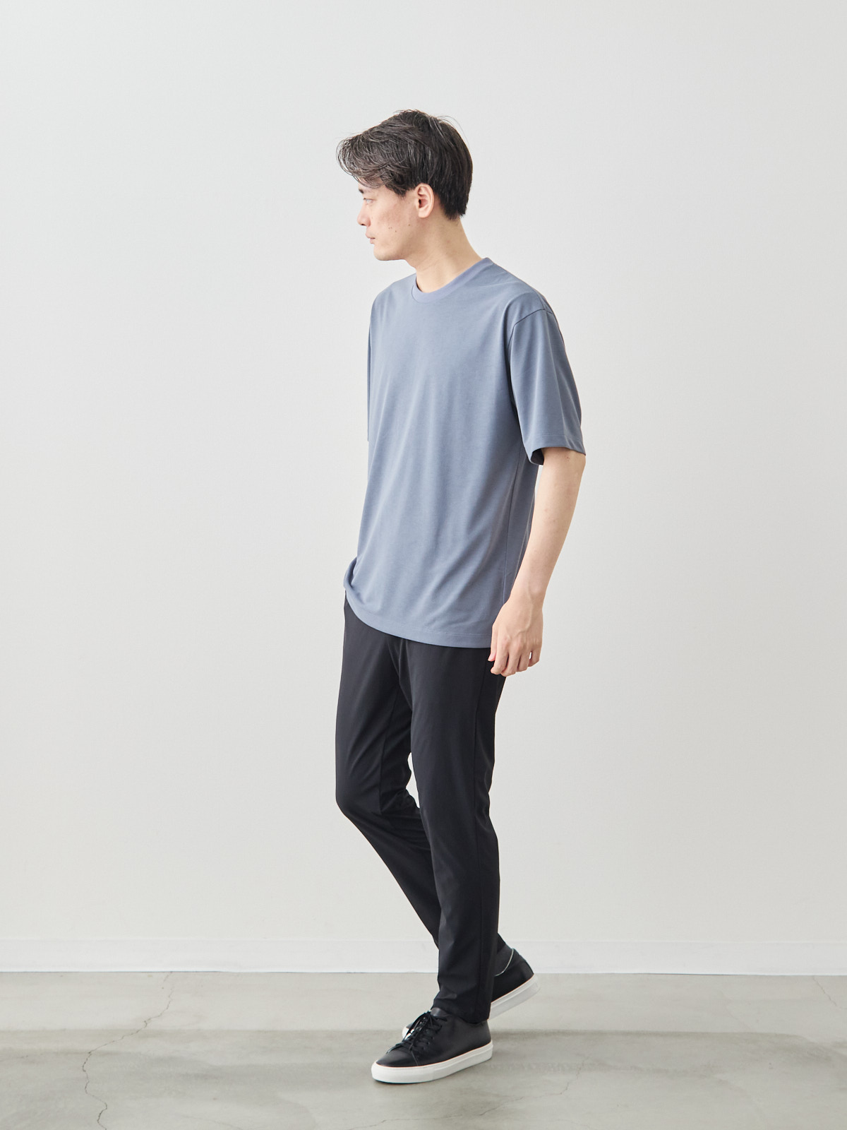 モデル 181cm 71kg サイズ L