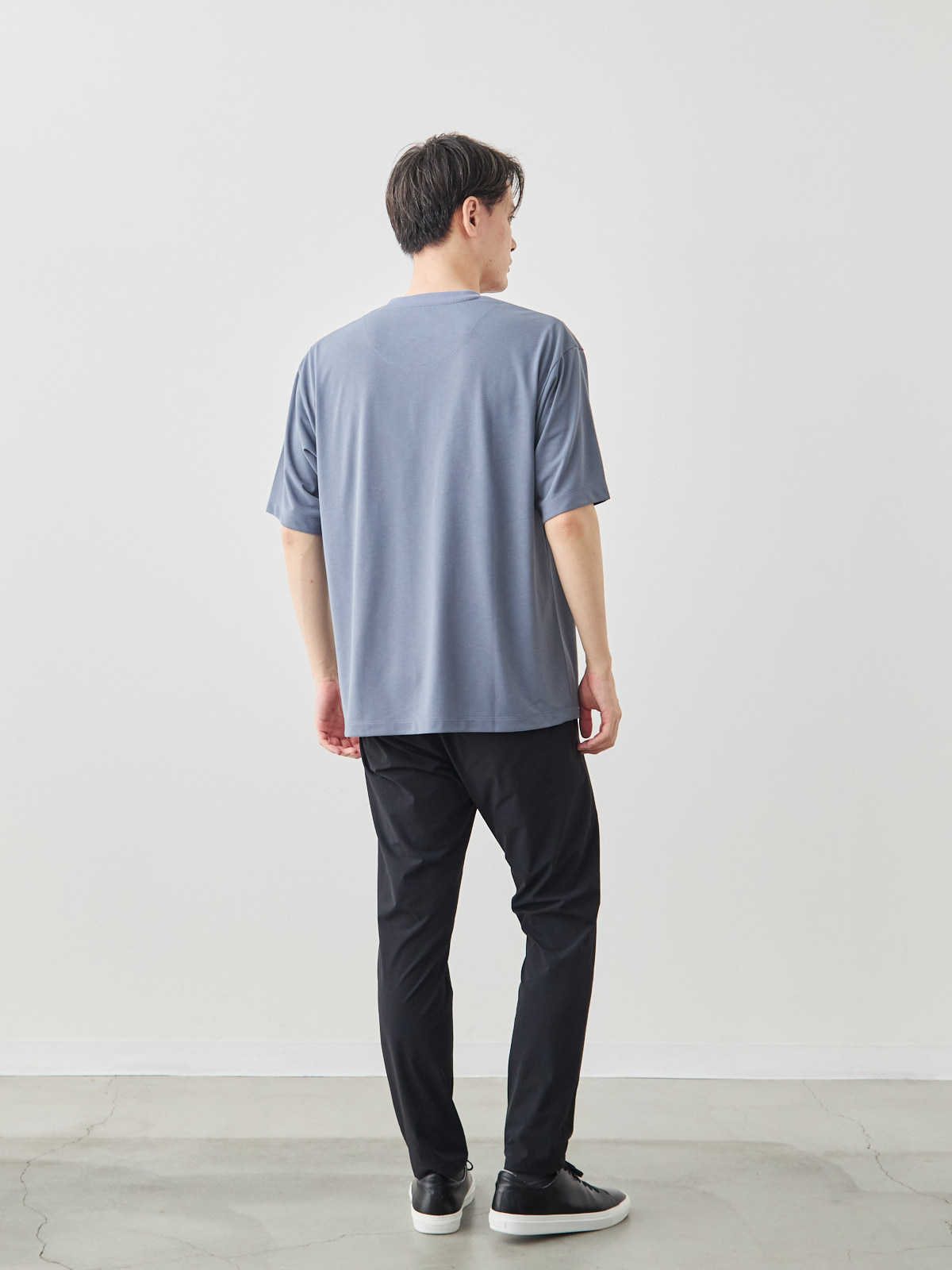 モデル 181cm 71kg サイズ L