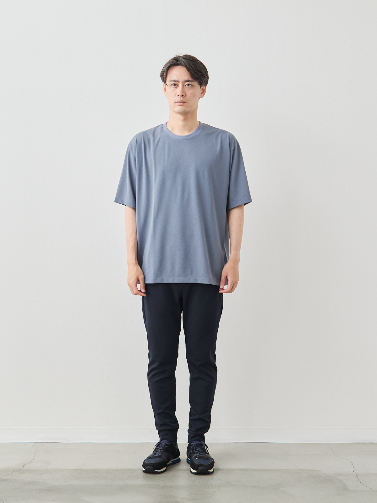 モデル 181cm 71kg サイズ LL