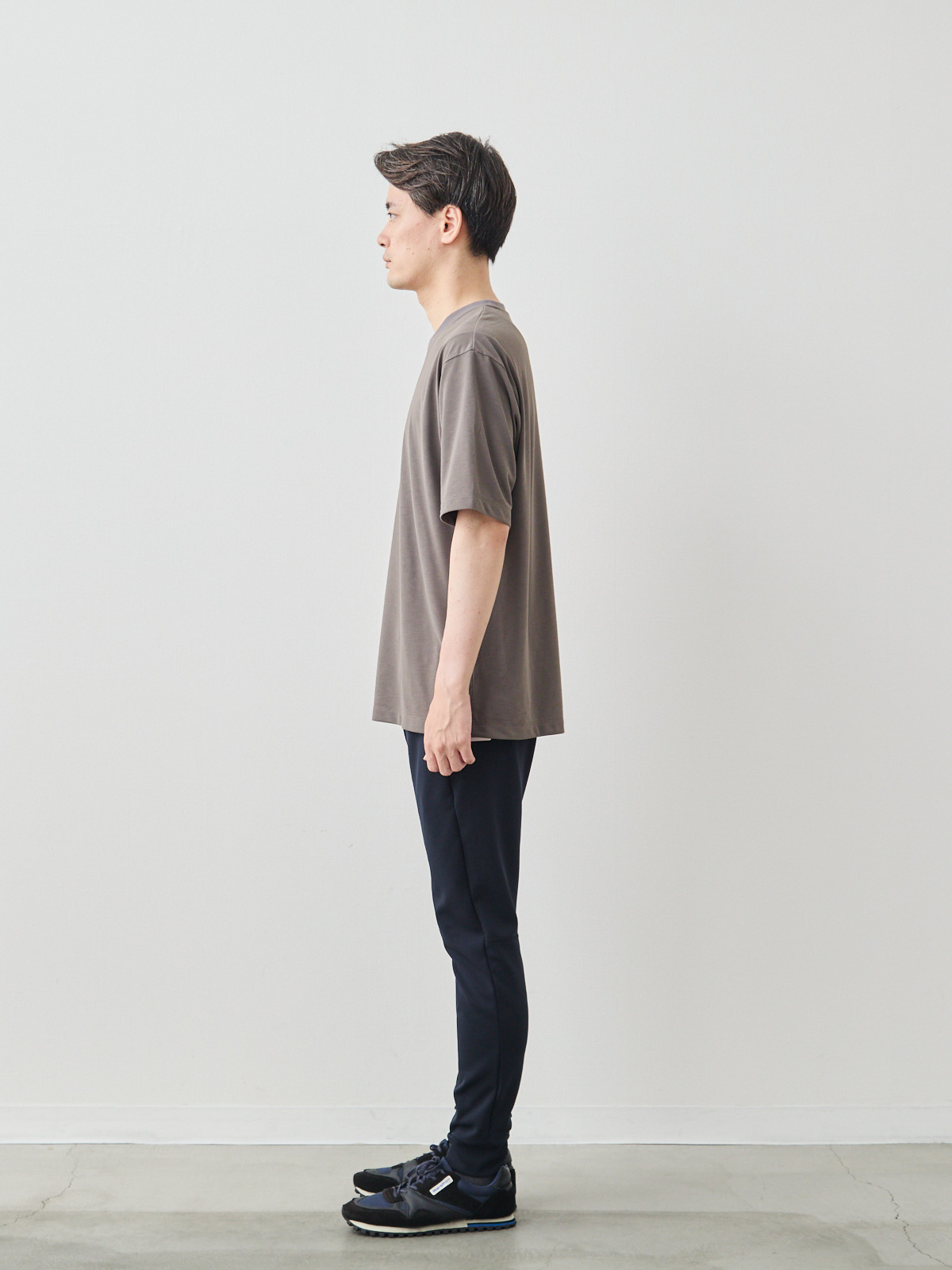 モデル 181cm 71kg サイズ L