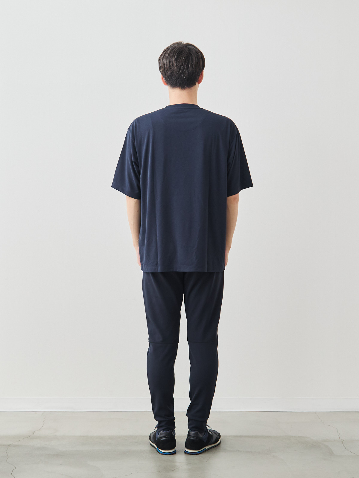モデル 181cm 71kg サイズ LL