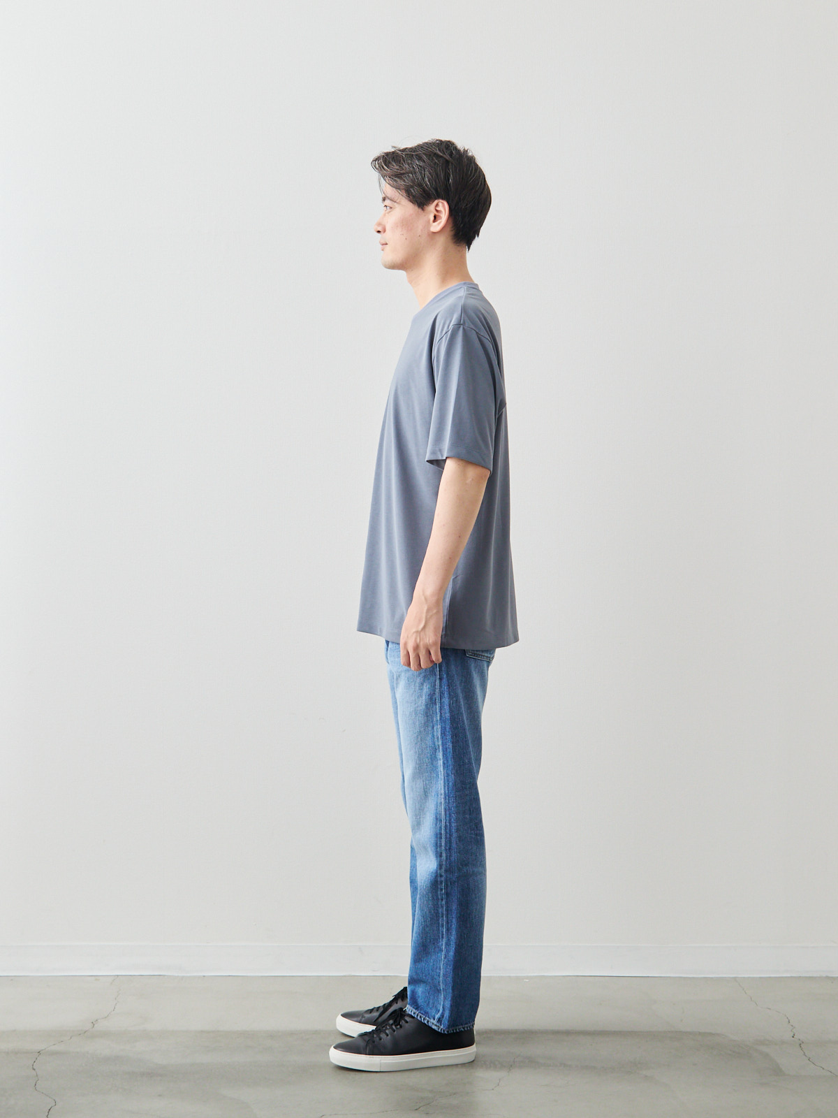 モデル 181cm 71kg サイズ L