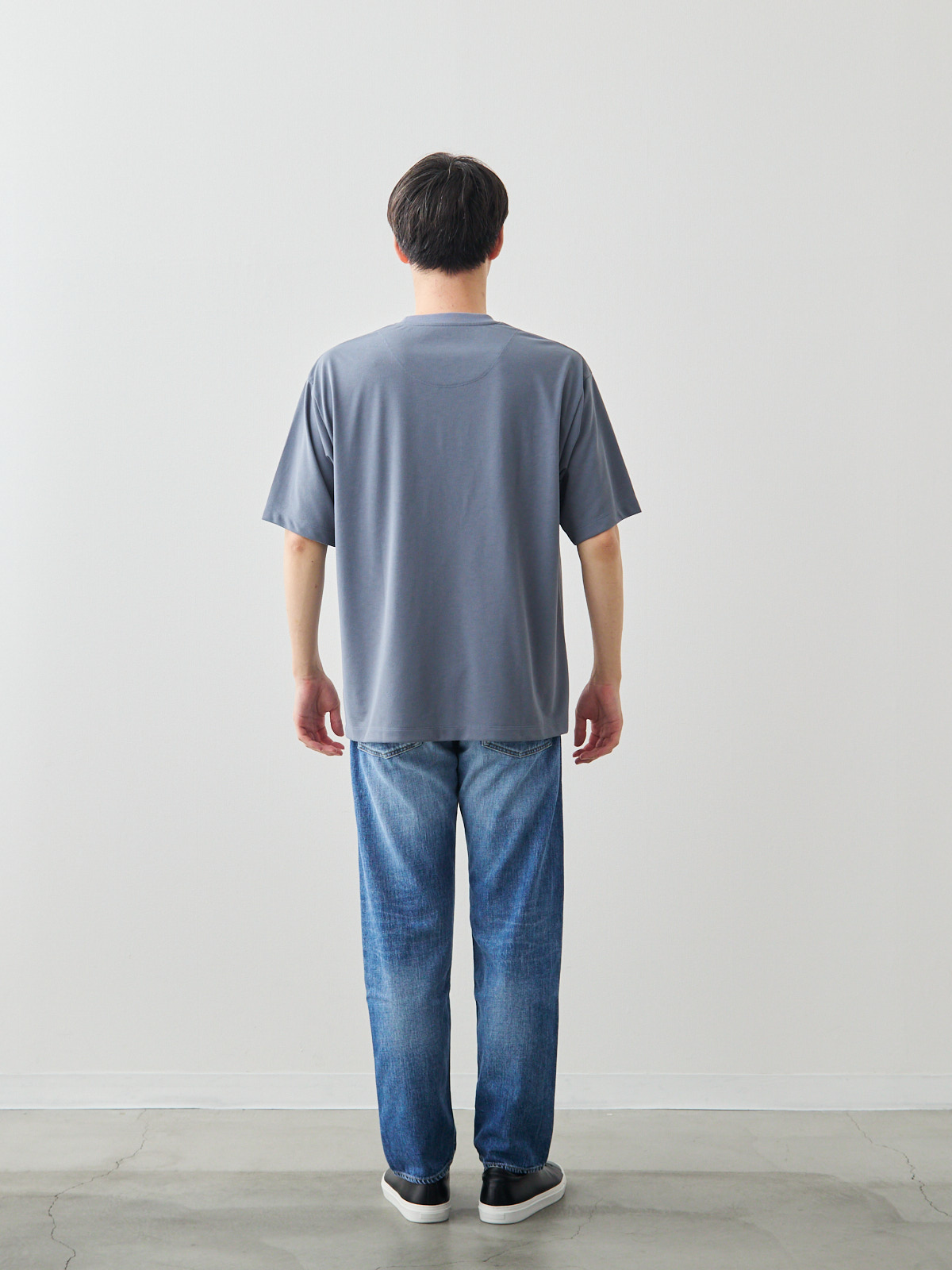 モデル 181cm 71kg サイズ L
