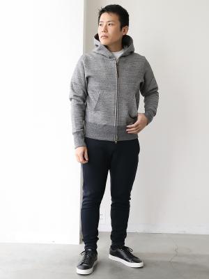 身長163㎝ 体重63㎏ サイズ S
