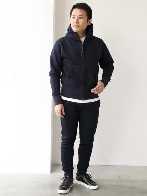 身長163㎝ 体重63㎏ サイズ S