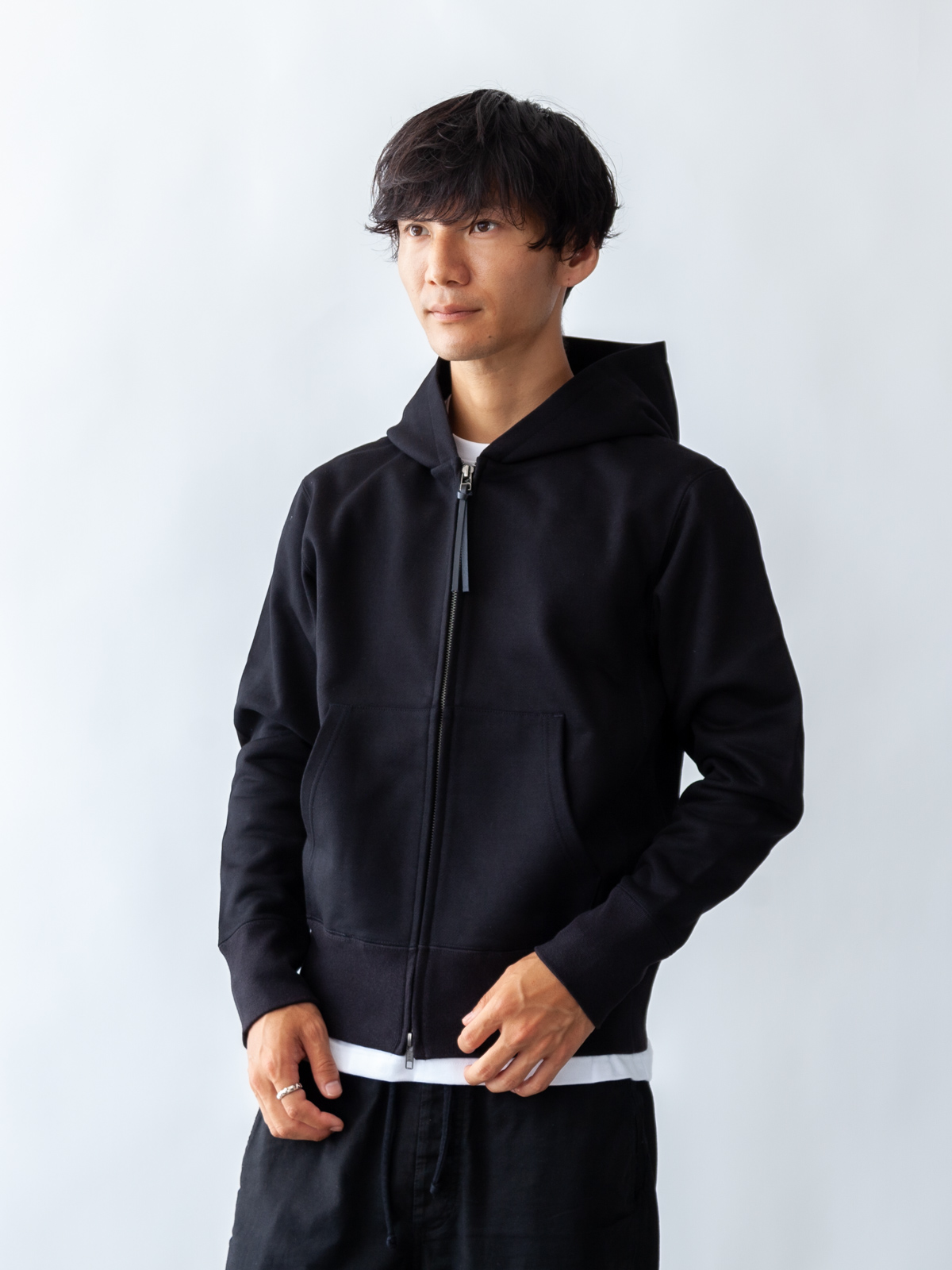 モデル 175cm 62kg サイズ M