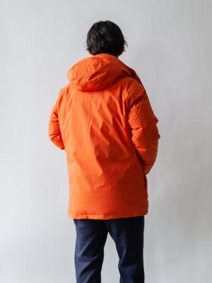 モデル 175cm 62kg サイズ M