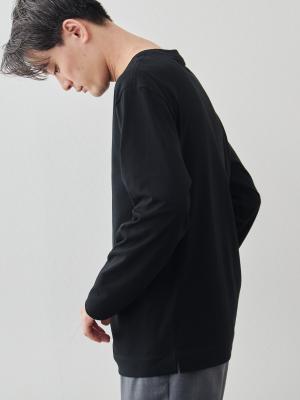 モデル 181cm 71kg サイズ L