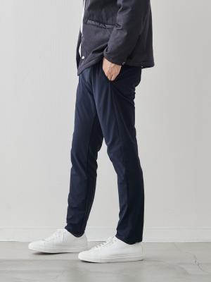 モデル 181cm 71kg サイズ L