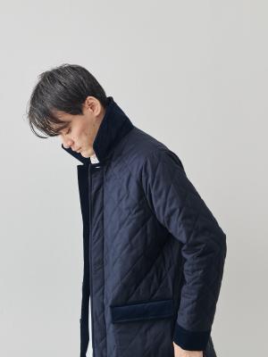 モデル 181cm 71kg サイズ L