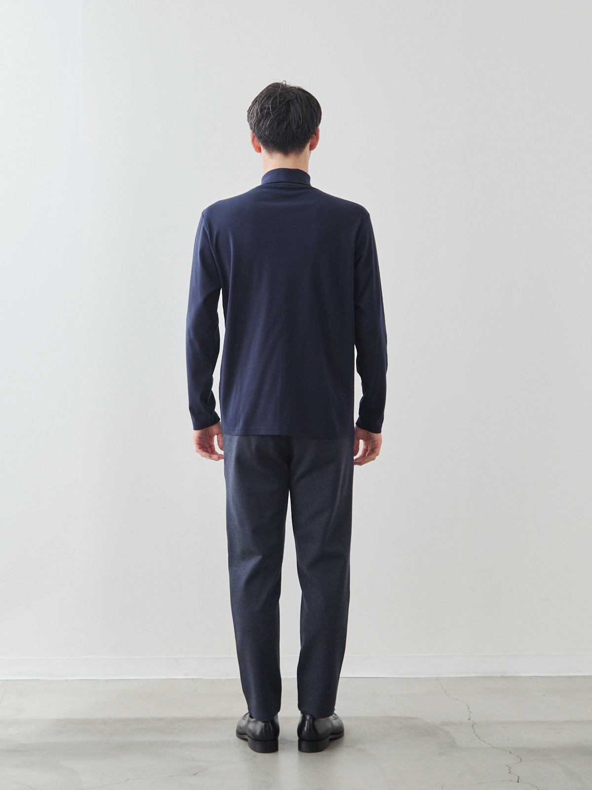 モデル 181cm 71kg サイズ L