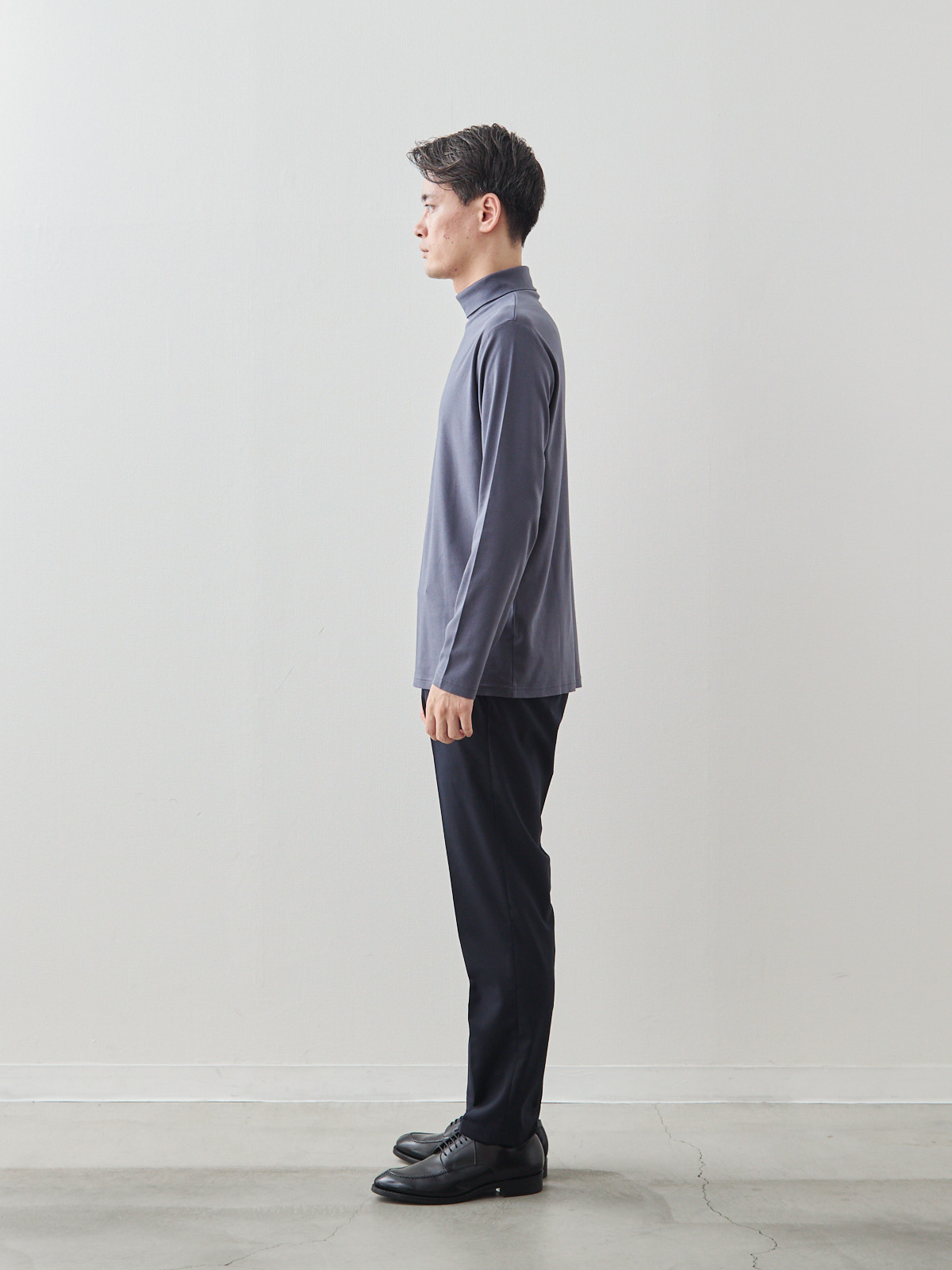 モデル 181cm 71kg サイズ L