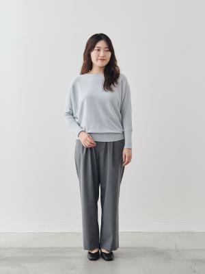 モデル 164cm サイズ 40 ※別カラー(ブルーグレー)着用