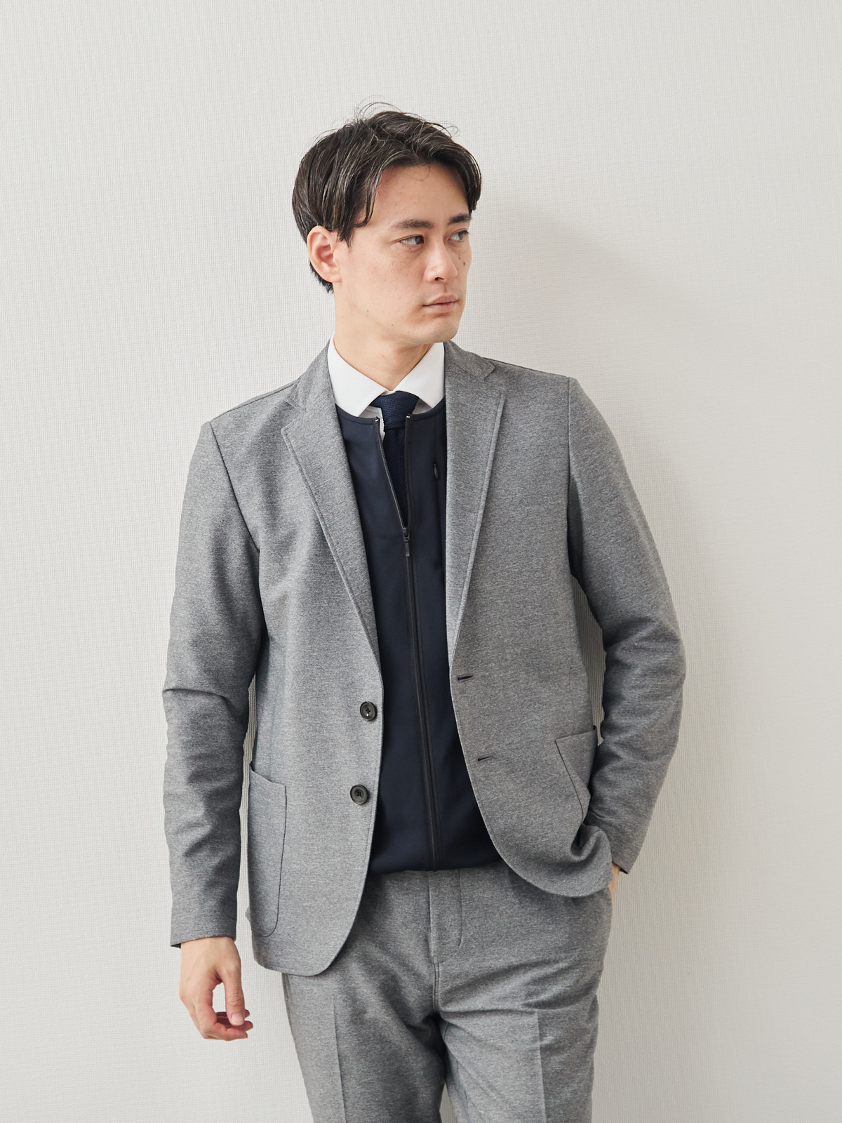 モデル 181cm 71kg サイズ L