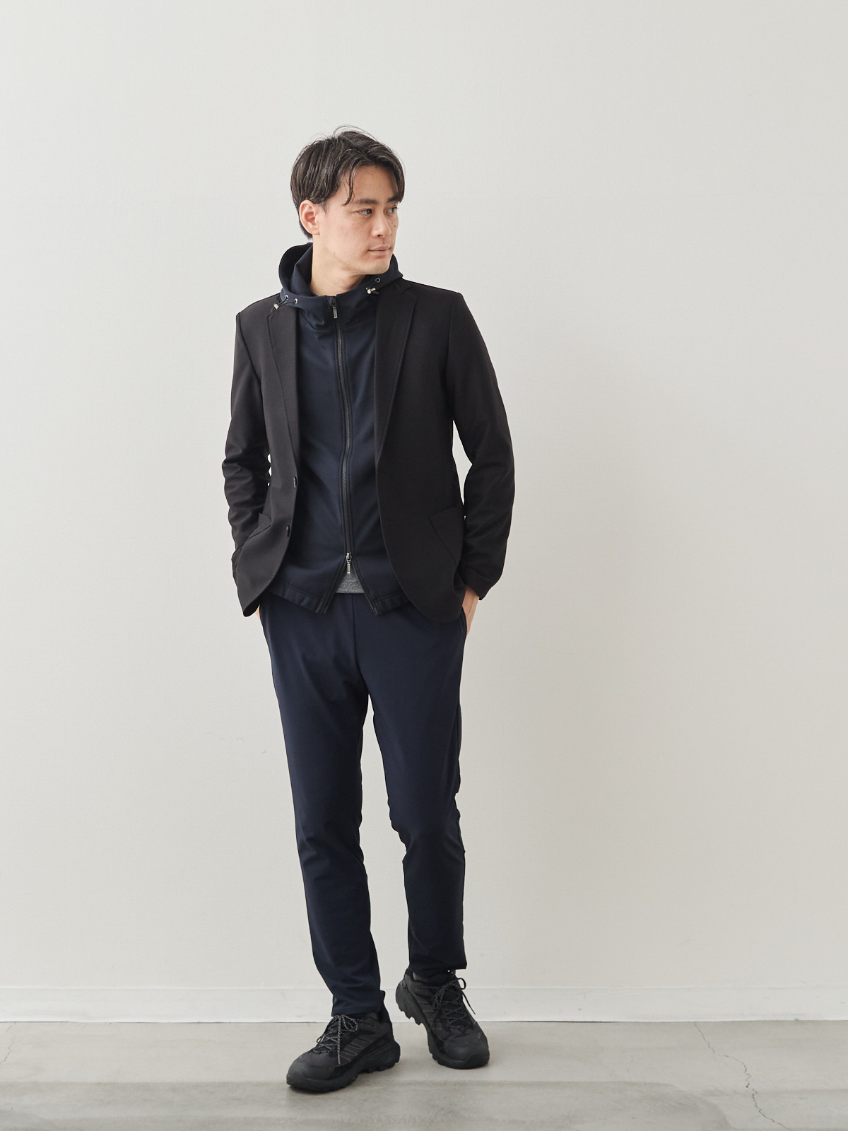 モデル 181cm 71kg サイズ L