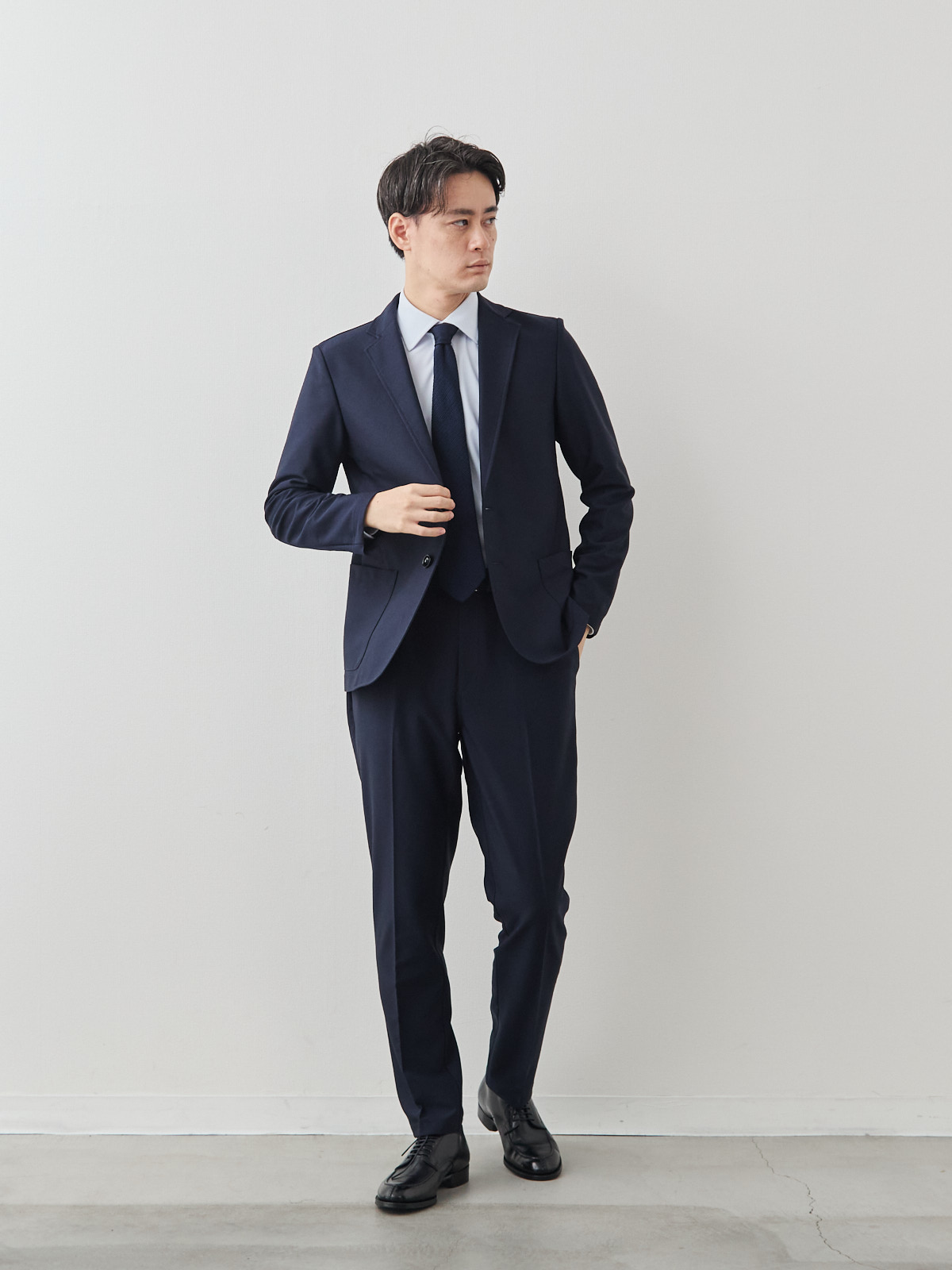 モデル 181cm 71kg サイズ L