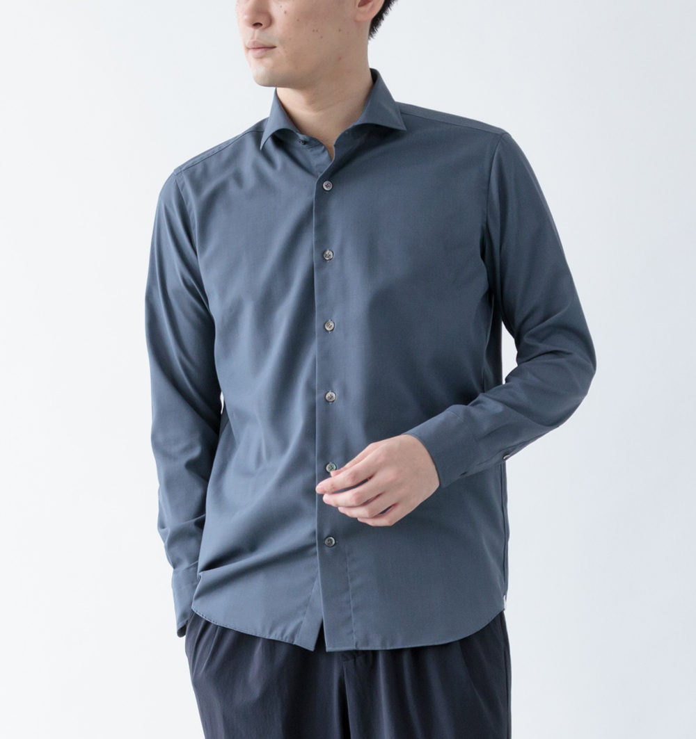 再販!ウールリュクスなシャツ】ドレスとカジュアル、双方で使える