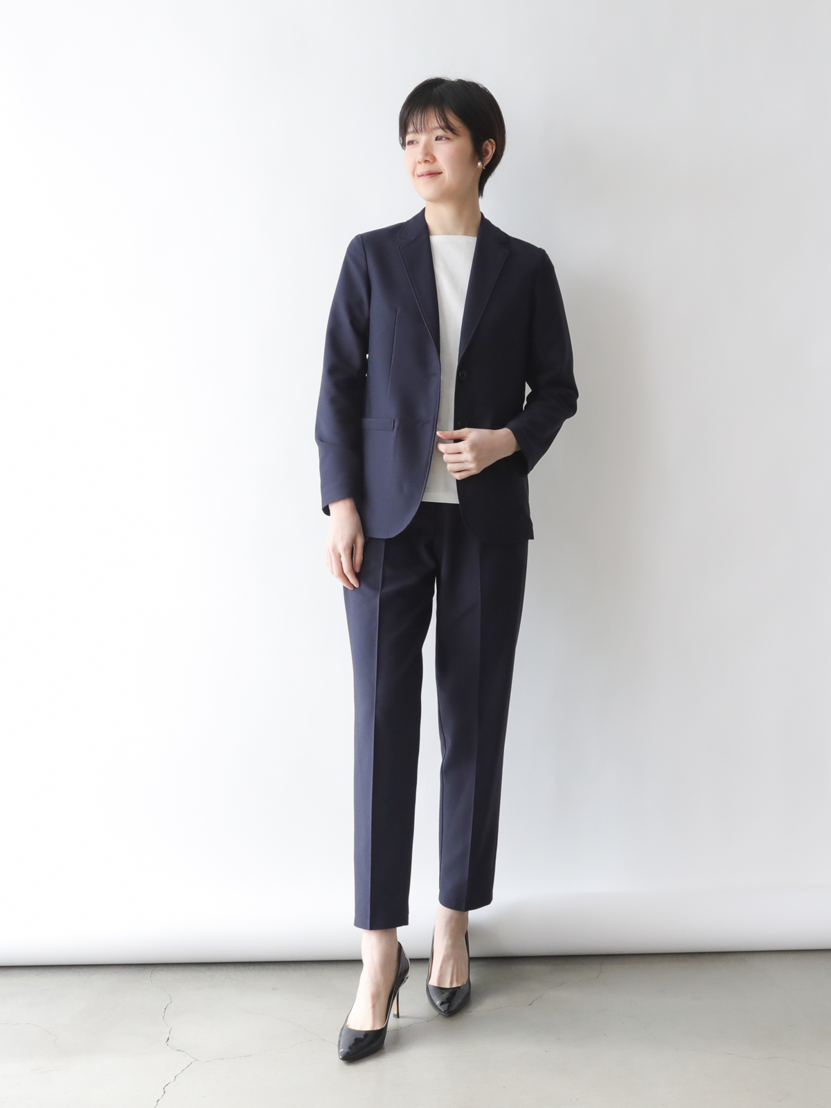 丸洗いOK】オールシーズン活躍の軽量セットアップ | Factelier