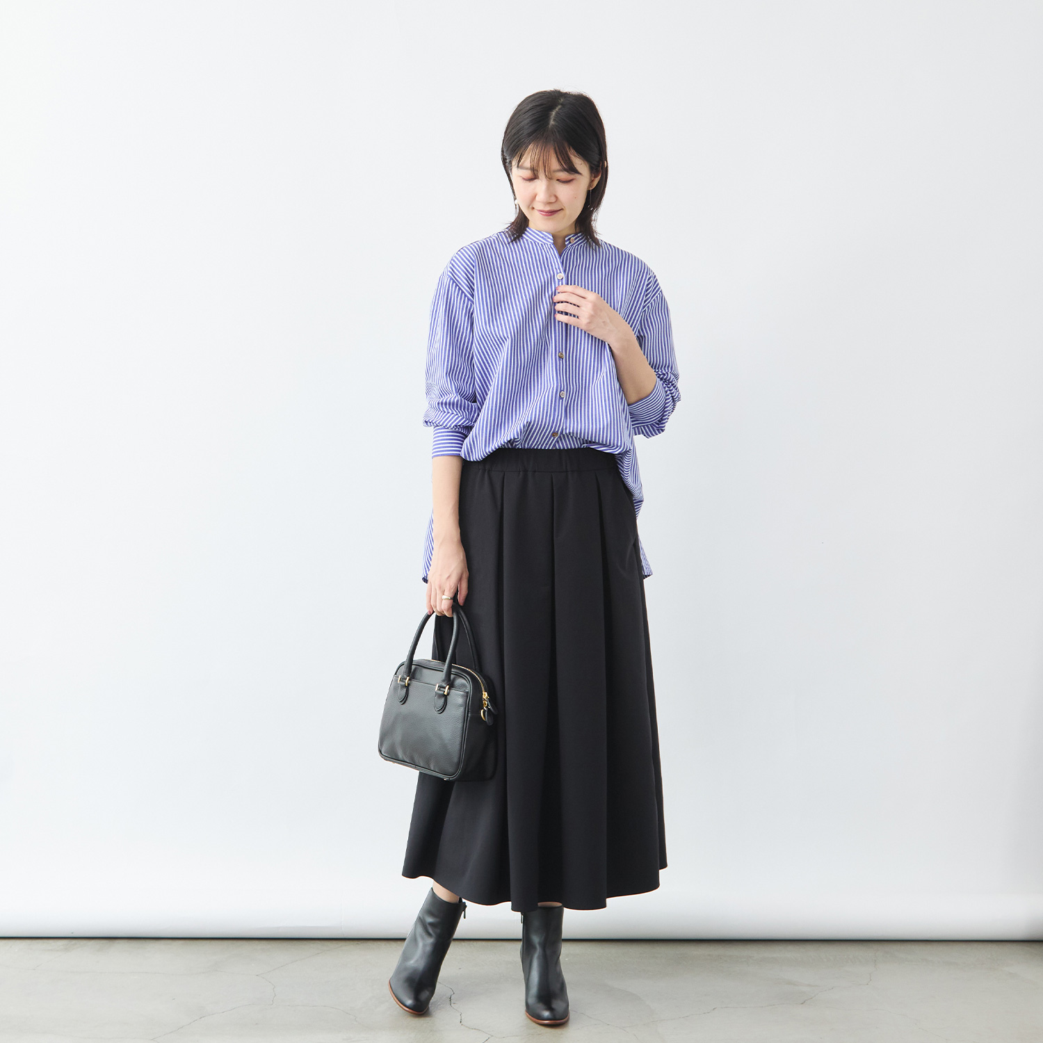 少量再入荷】ストライプバンドカラーブラウス“ロイヤルブルー