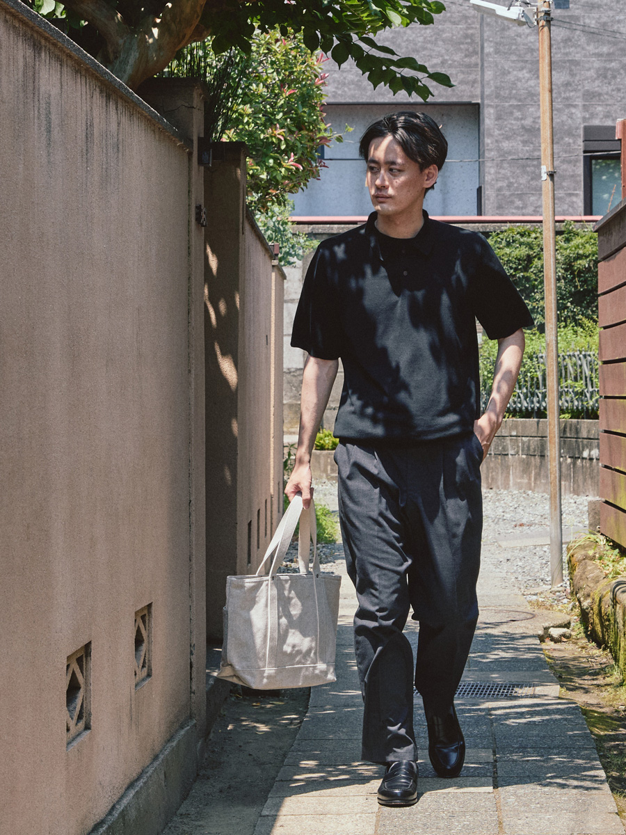 夏の高評価パンツ。仕事も旅行もトロピカルパンツ1本でOK