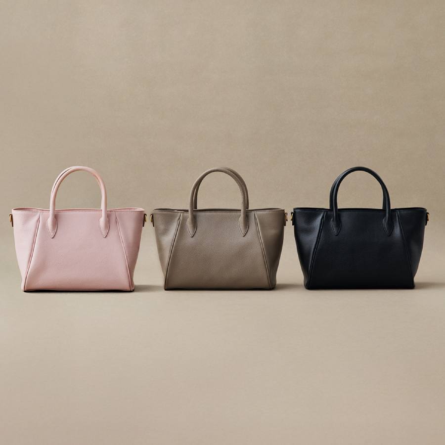 新色】上質×機能美。オリーブレザーバッグに“ピンク”が仲間入り