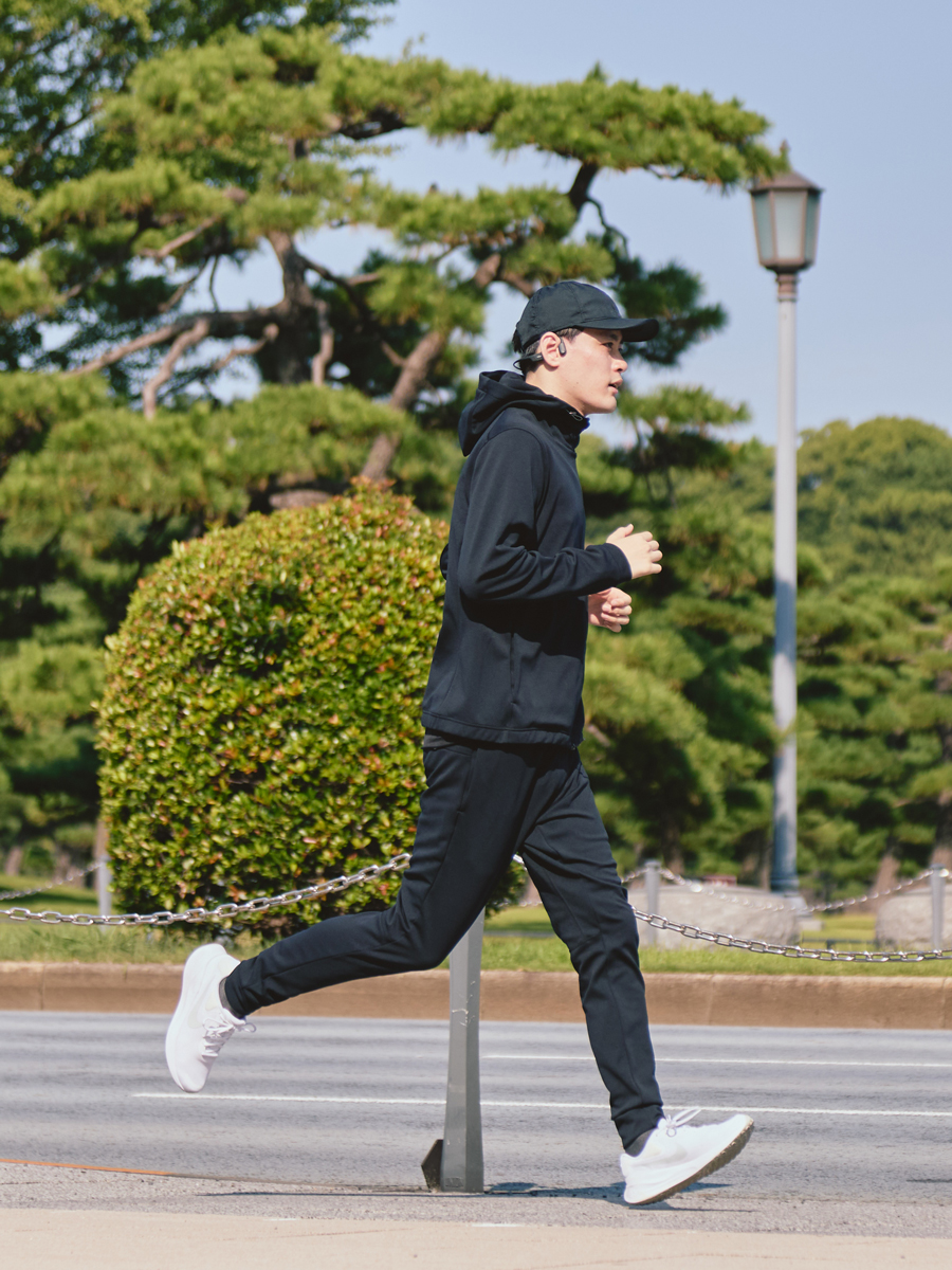 再販開始!】美シルエットの超軽量エアーパーカー | Factelier