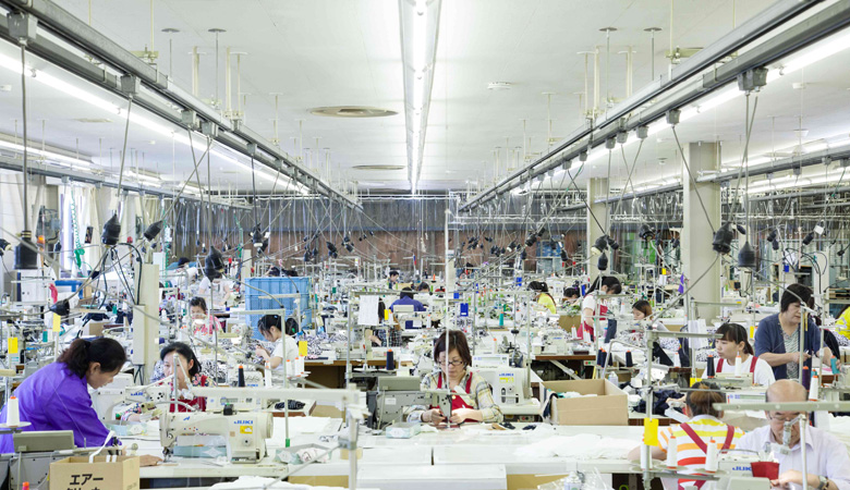 レディースカットソーへの特化