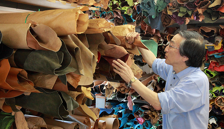 二代目となり、氏名を屋号に