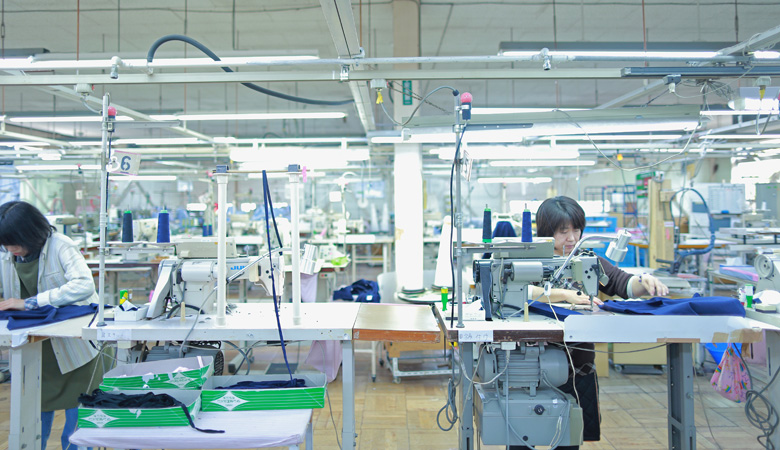 「10回を超える試作品づくり。」