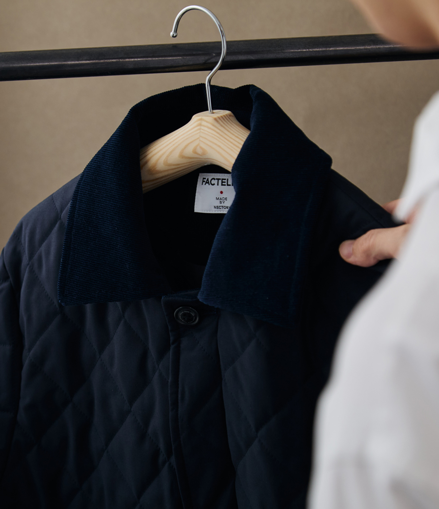 ★値下げしました★　カリモク　木製クラシックコートハンガー 楽天市場】カリモク コロニアル コートハンガー 木製 ハンガー