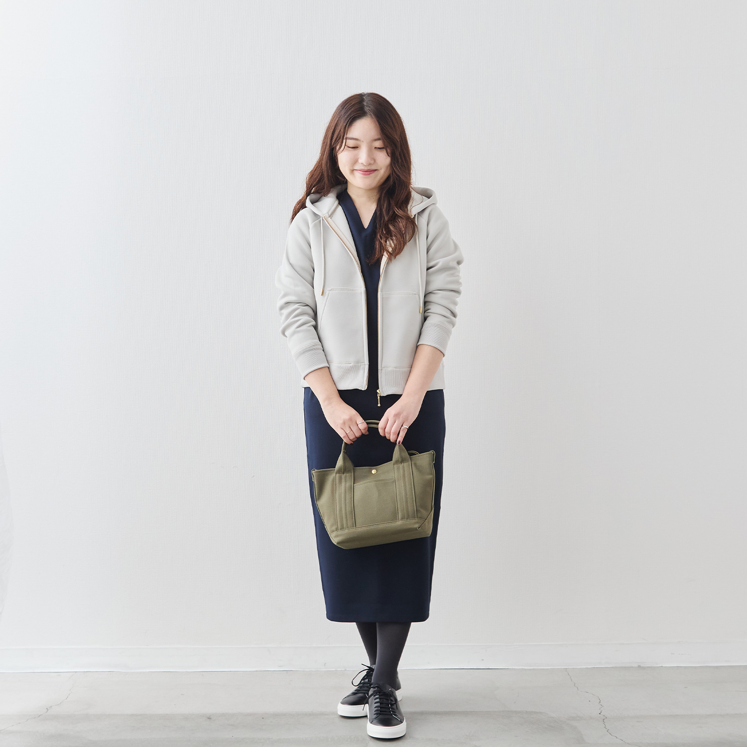 新商品】忙しい毎日の味方。美シルエットなハイストレッチワンピ登場