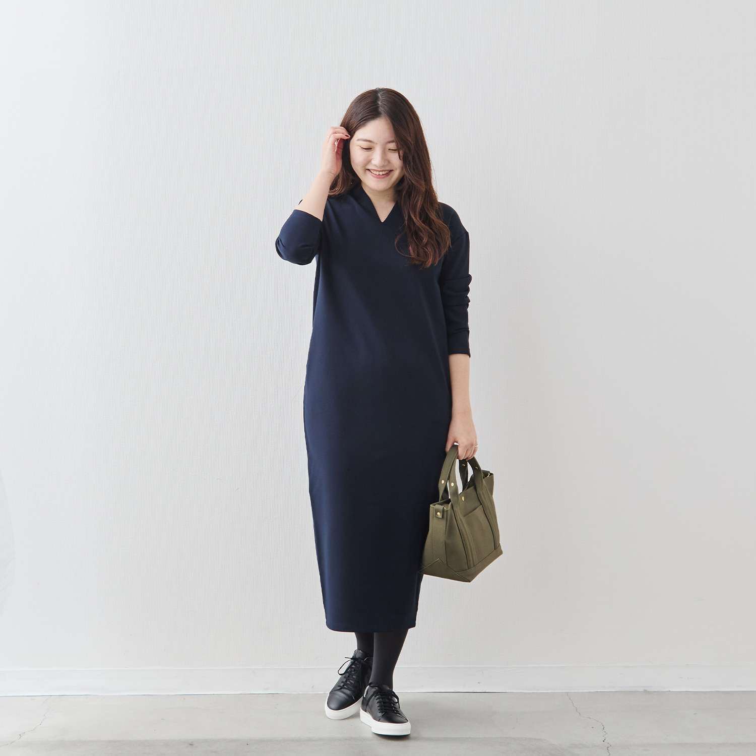 新商品】忙しい毎日の味方。美シルエットなハイストレッチワンピ登場