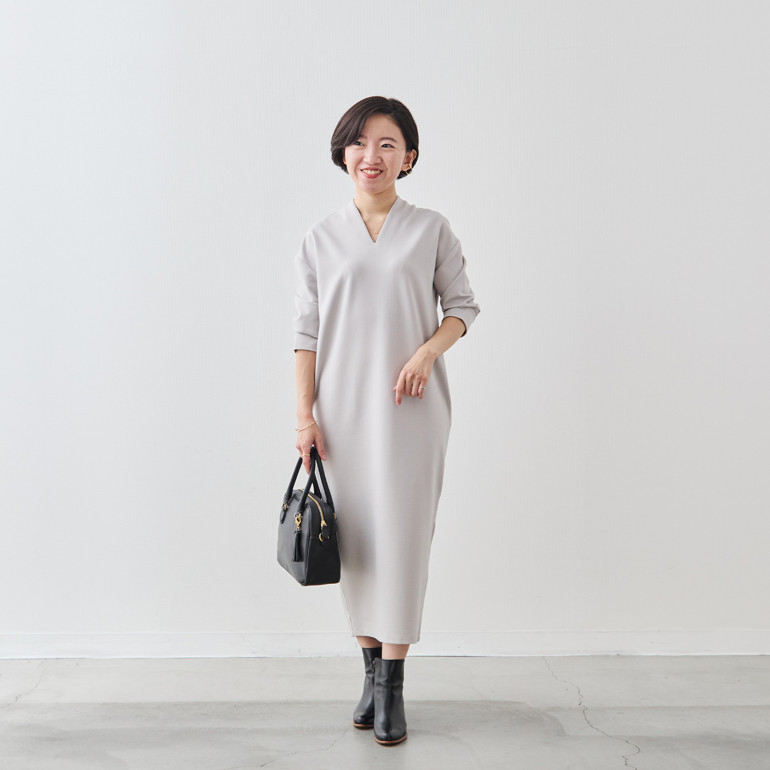 新商品】忙しい毎日の味方。美シルエットなハイストレッチワンピ登場