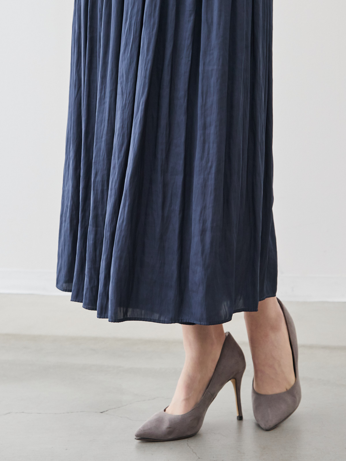 ヴィンテージサテンのフレアパンツ/ミッドナイトブルー