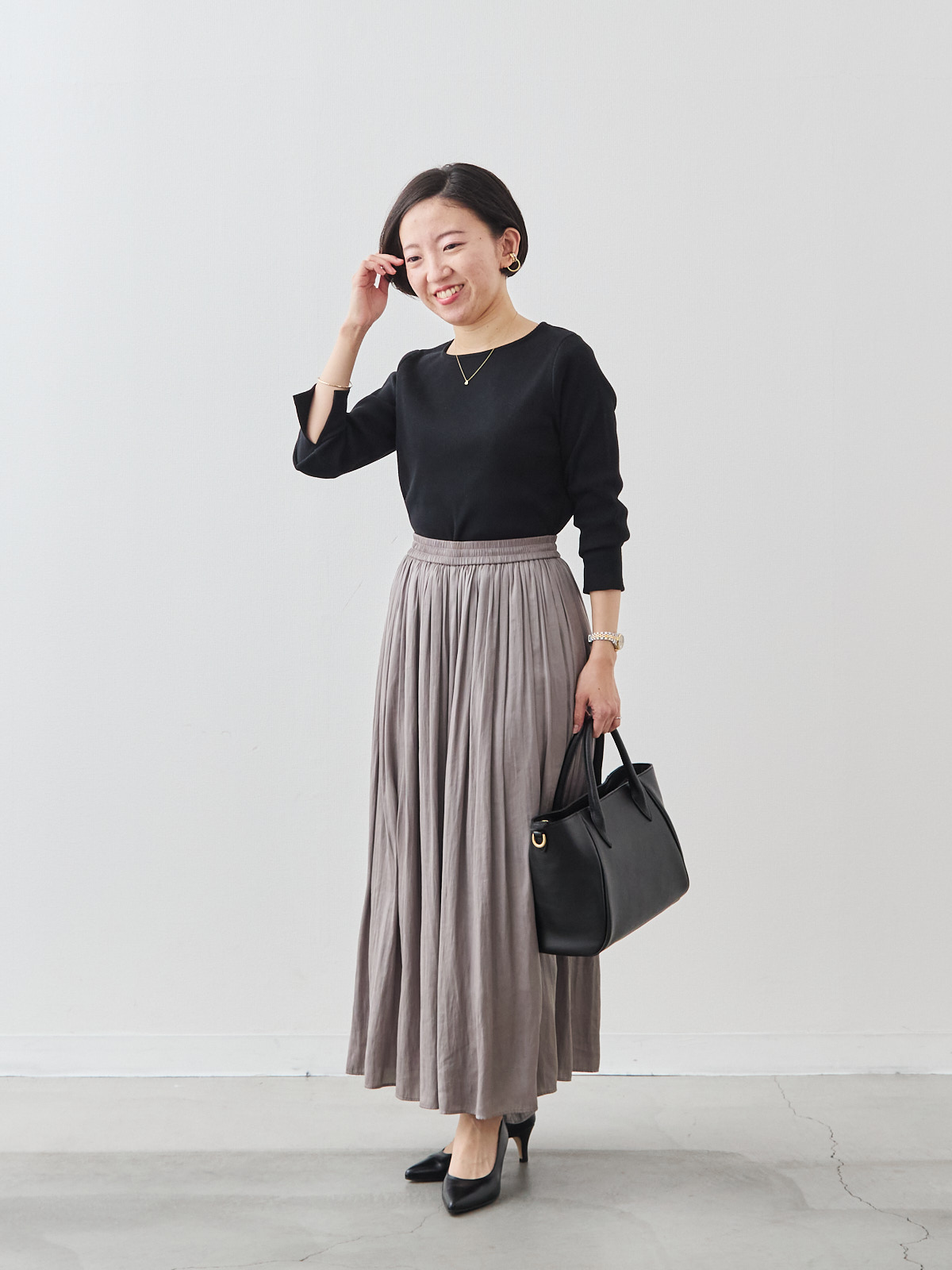 ヴィンテージサテンのフレアパンツ/モカベージュ モデル 150cm サイズ フリー