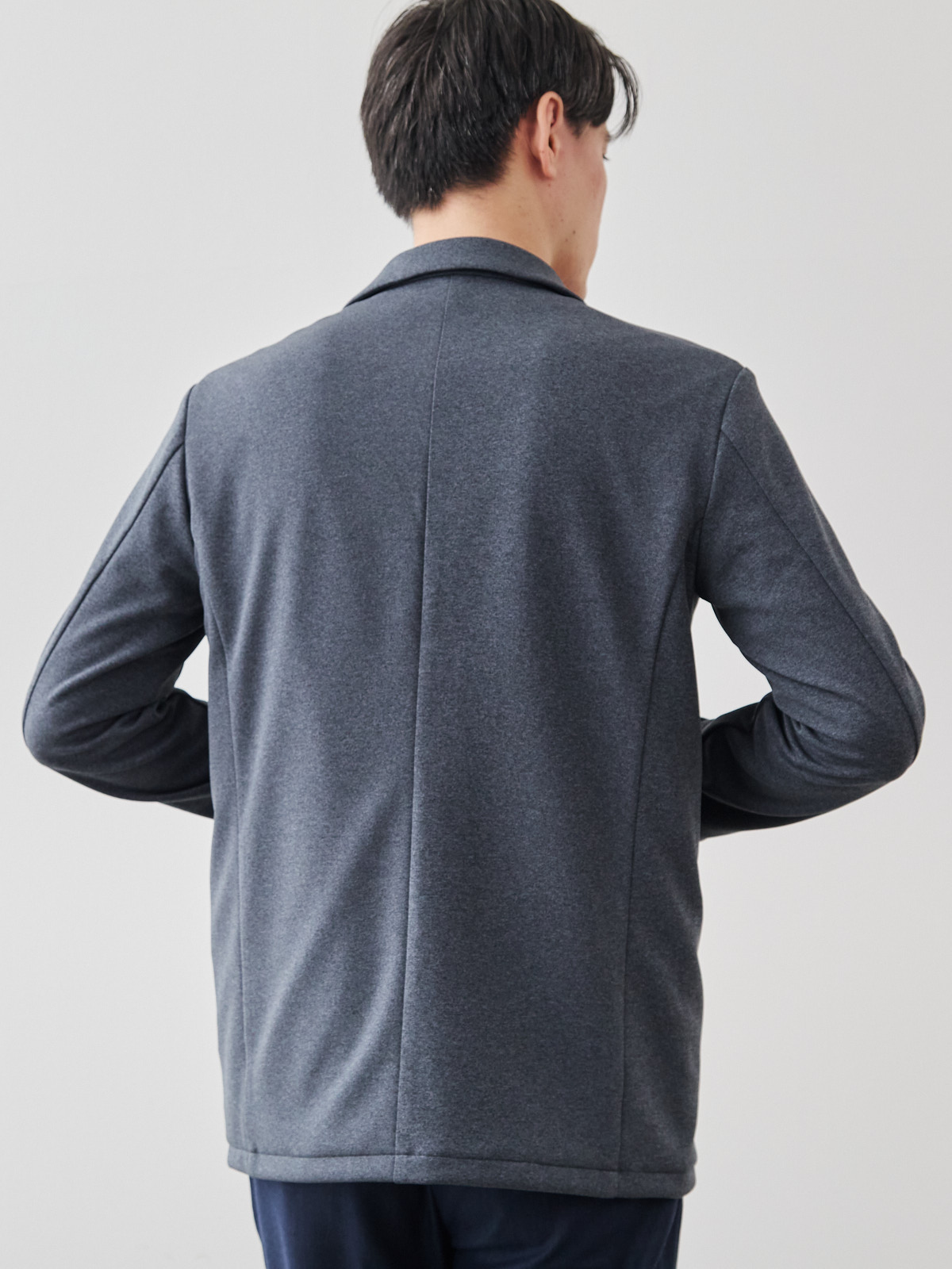 モデル 181cm 71kg サイズ L