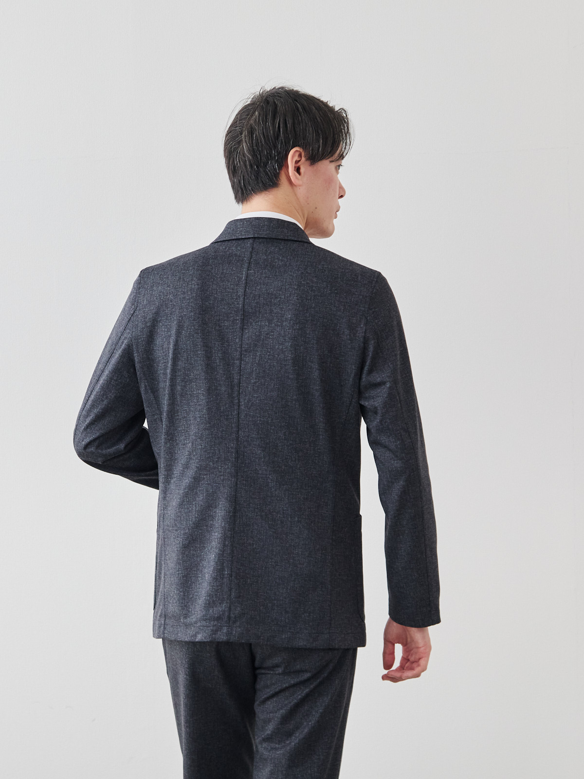 モデル 181cm 71kg サイズ L