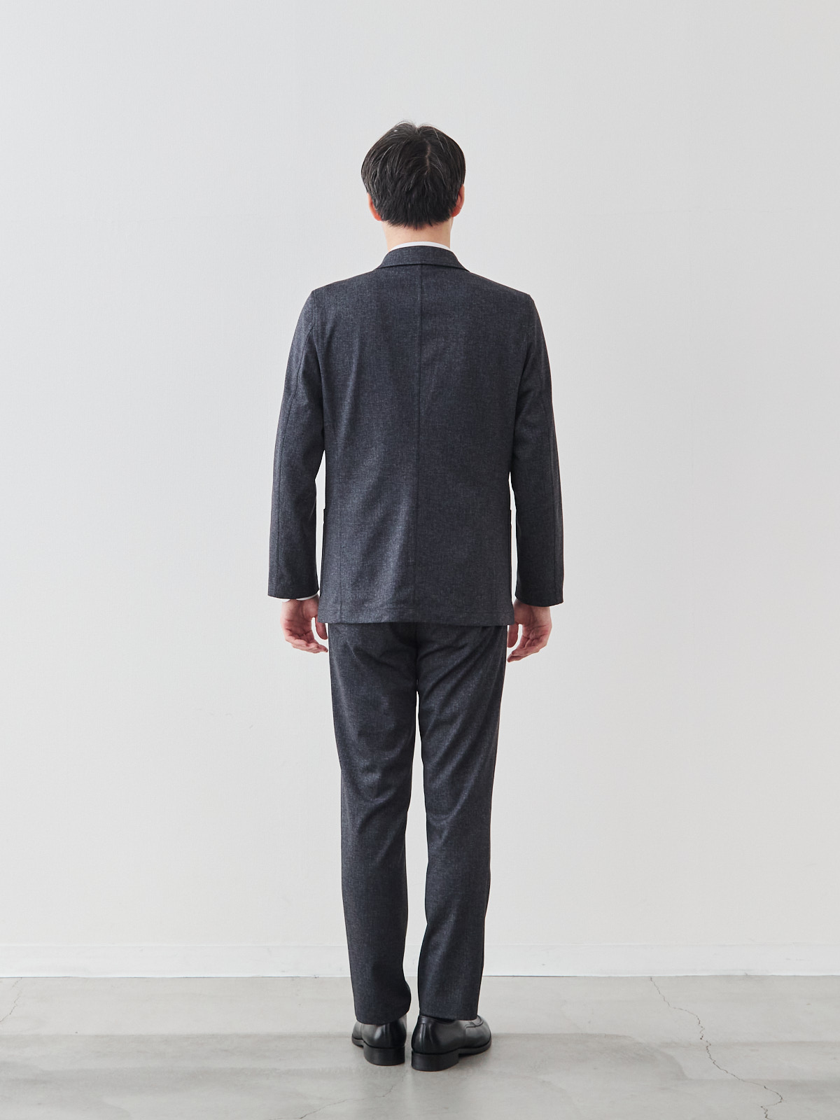 モデル 181cm 71kg サイズ L