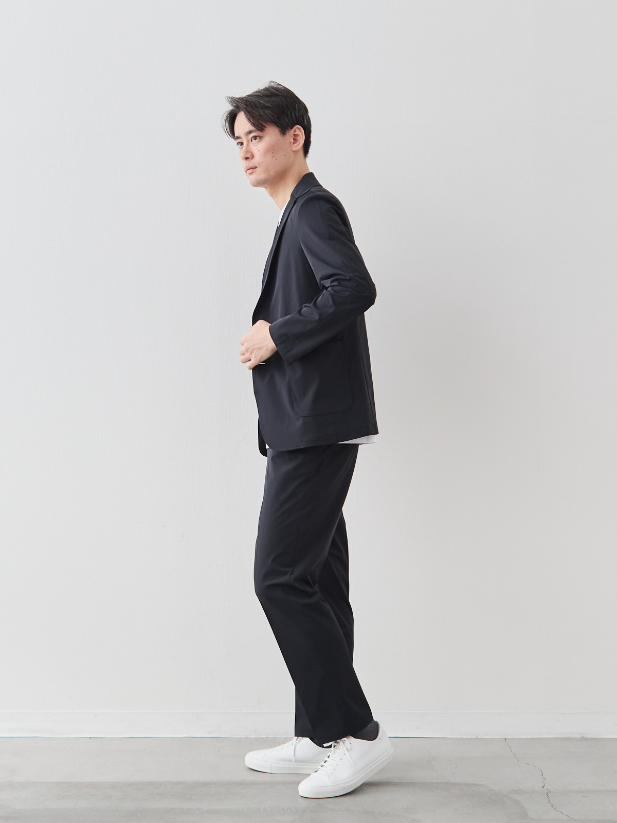 モデル 181cm 71kg サイズ L