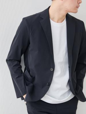 モデル 181cm 71kg サイズ L