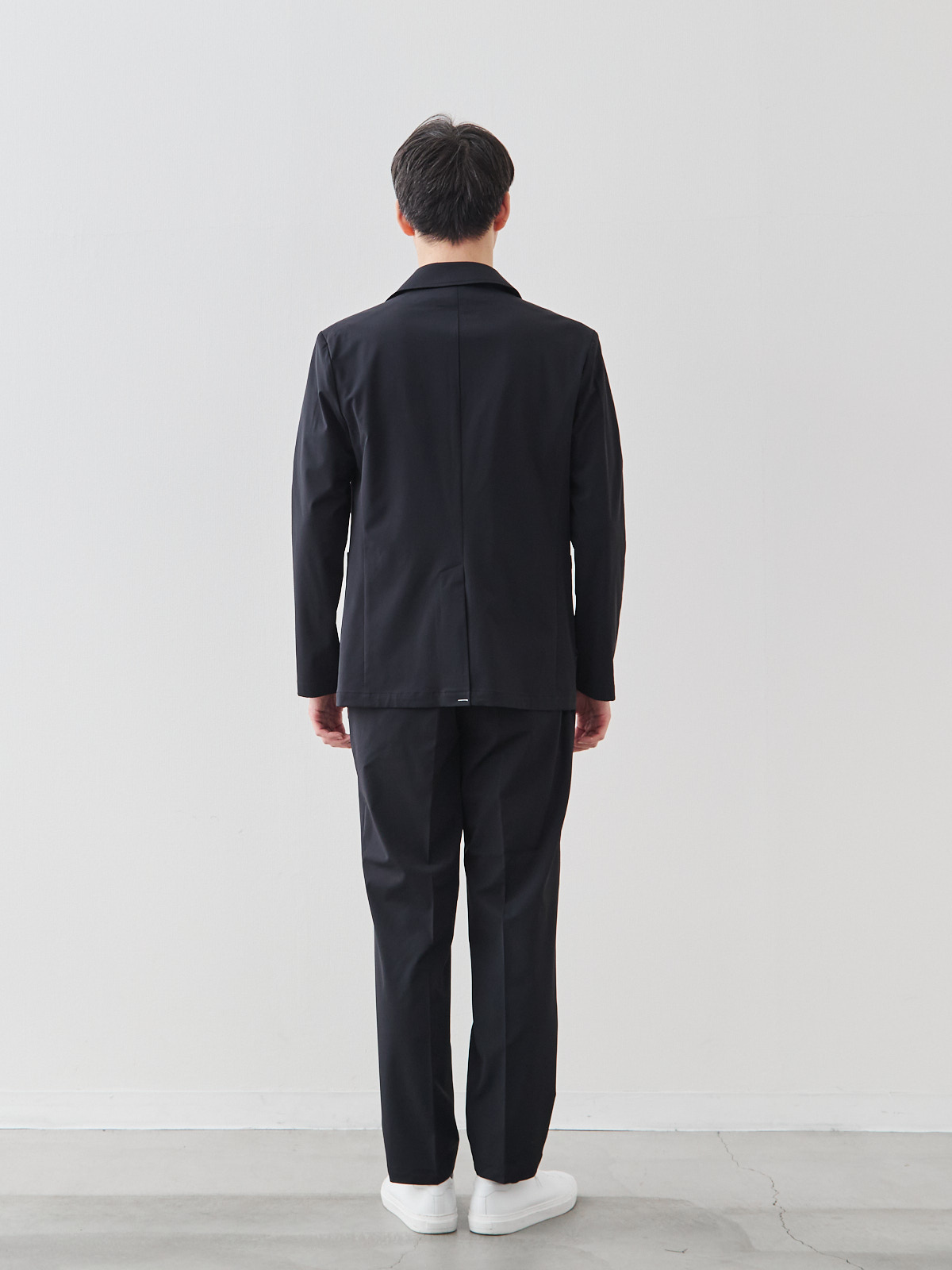 モデル 181cm 71kg サイズ LL