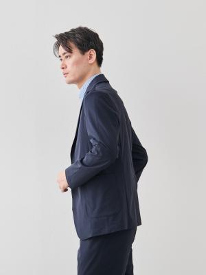 モデル 181cm 71kg サイズ L