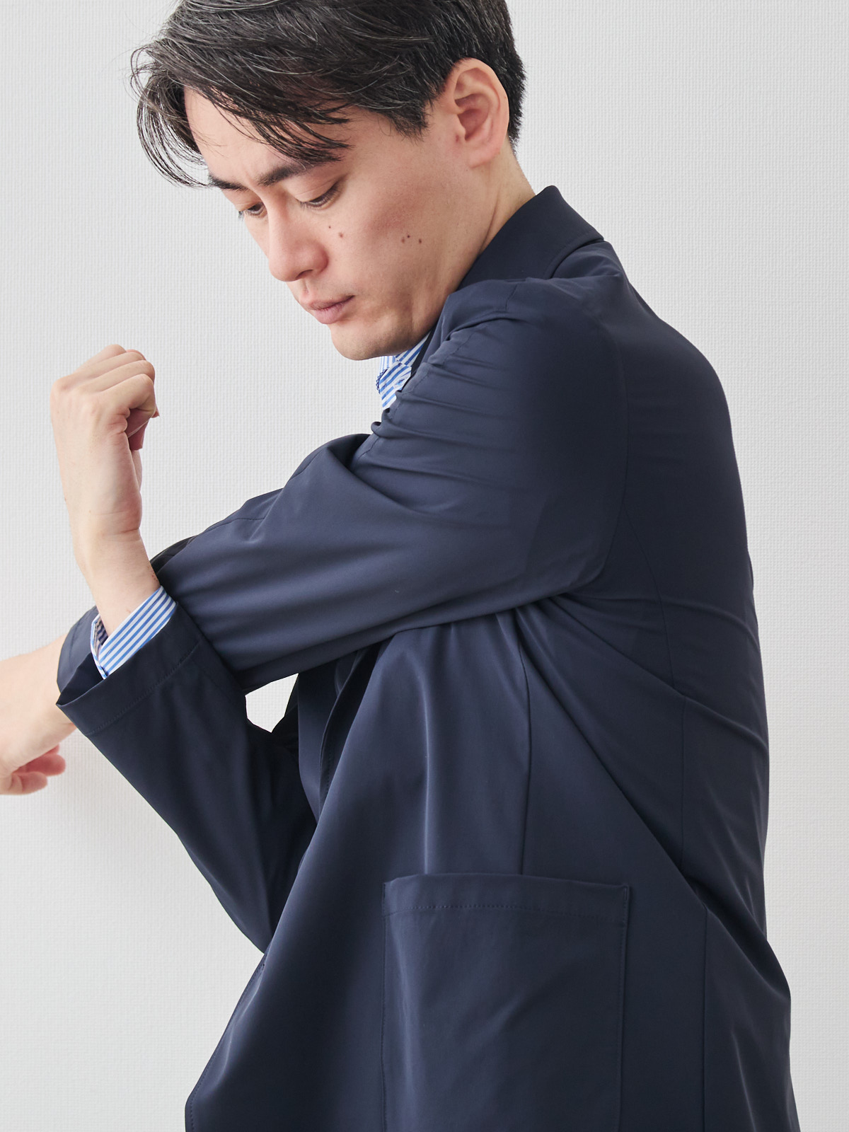 モデル 181cm 71kg サイズ L