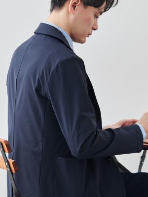 モデル 181cm 71kg サイズ L