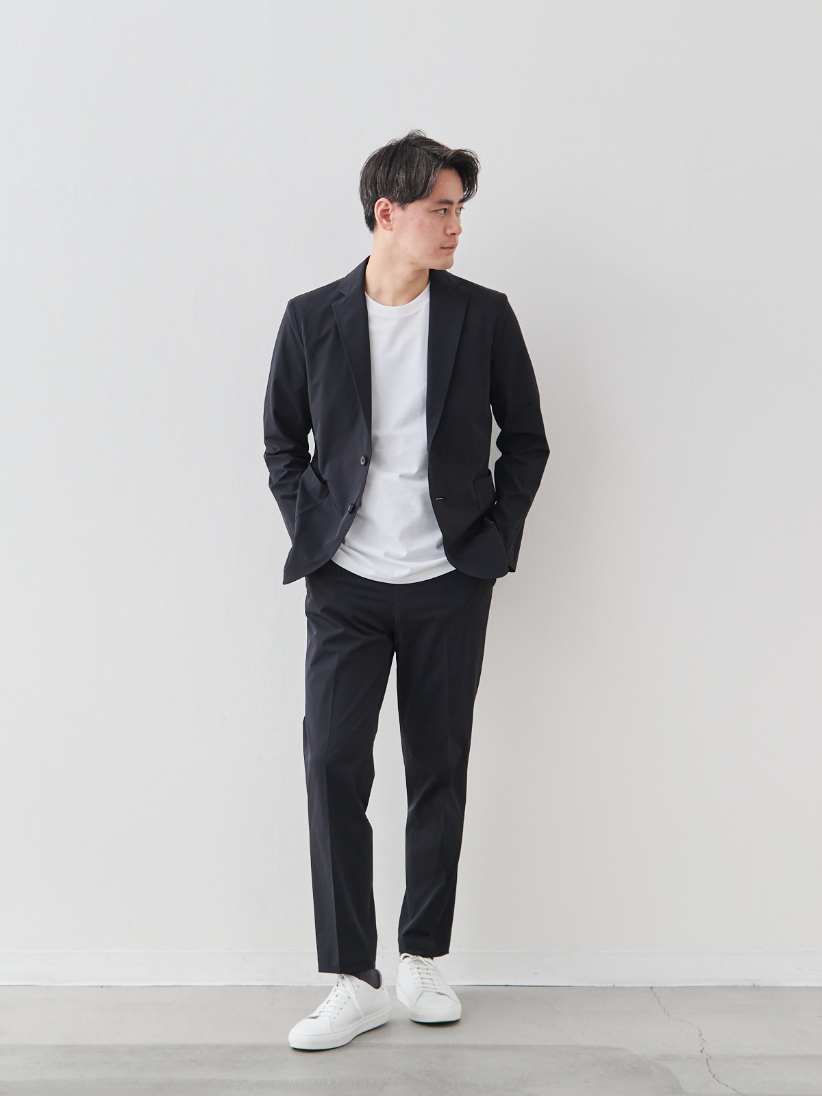 モデル 181cm 71kg サイズ L