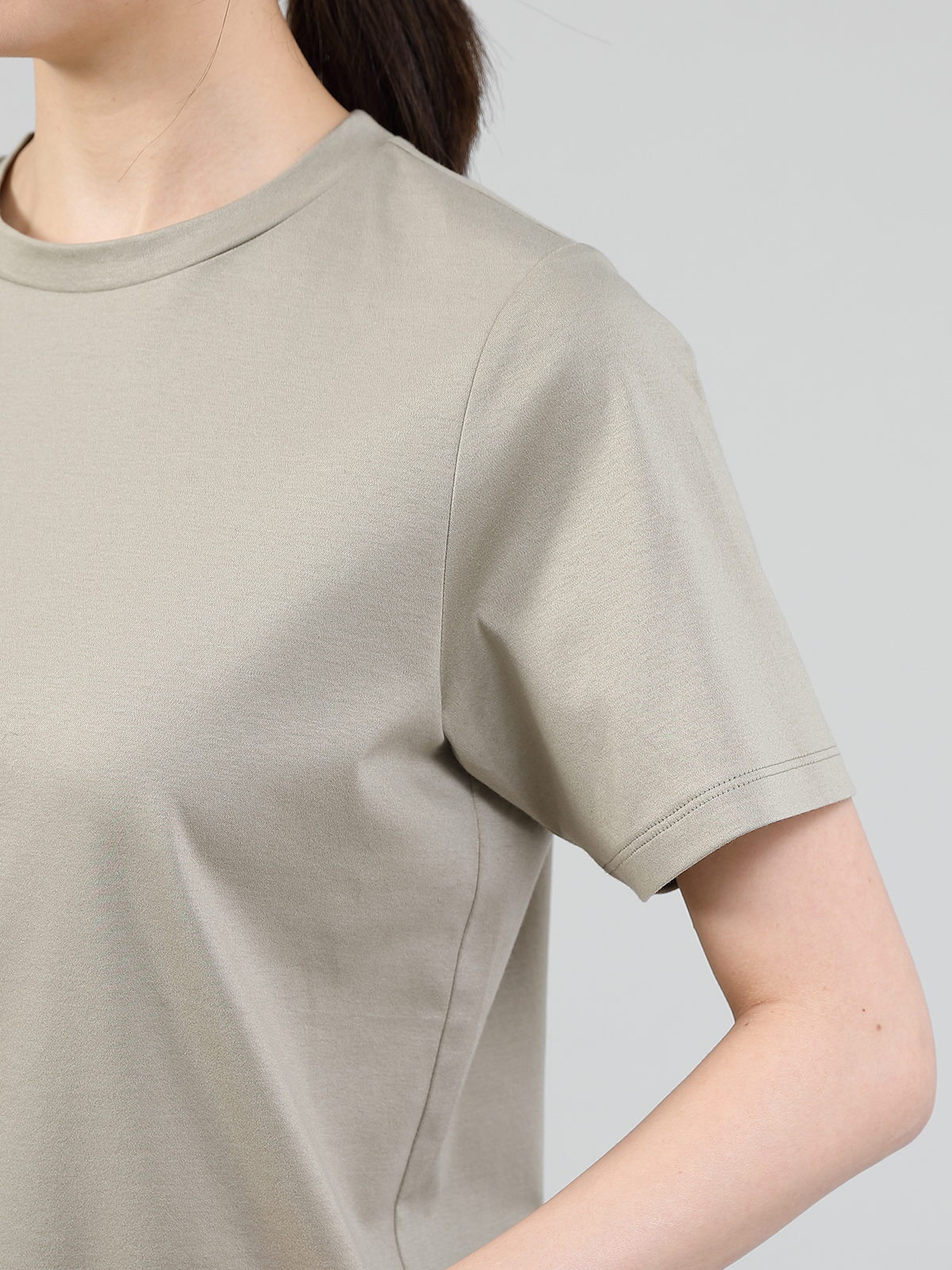 ベーシックTシャツ(シルクプロテイン加工)/カーキ