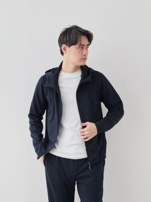 モデル 181cm 71kg ウエスト82cm サイズ L